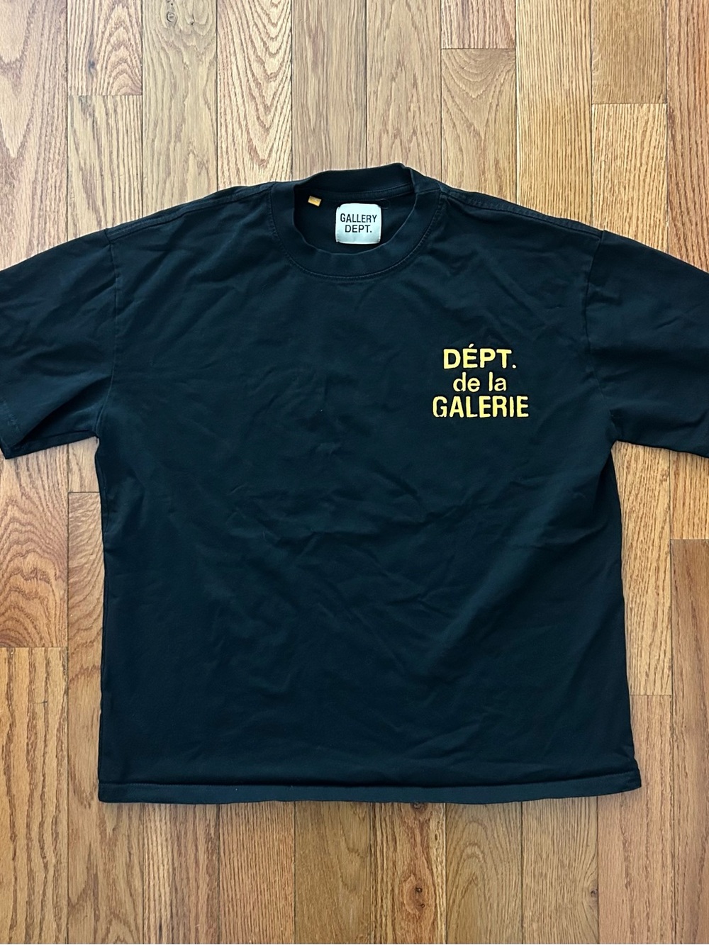 DÉPT. de la Galerie Gallery Dept. T-Shirt Size Large